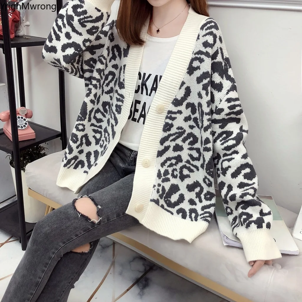 Long Sleeve Vintage Fashion Leopard Dot Loose Button Cardigan Women Autumn Oversized Knit Sweater Outwear Jumper Pull Korean Top
Long Sleeve Vintage Fashion Leopard Dot Loose Button Cardigan Women Autumn Oversized Knit Sweater Outwear Jumper Pull Korean Top
