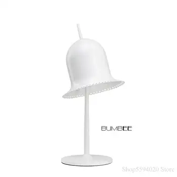 Holland MOOI Beautiful Girl Lamp Cool Small Bell Lamp Library Bedroom Bedside Hat Lamp Iron Art Bedroom Living Room Floor Lamp
Holland MOOI Beautiful Girl Lamp Cool Small Bell Lamp Library Bedroom Bedside Hat Lamp Iron Art Bedroom Living Room Floor Lamp