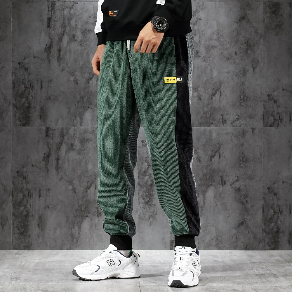 Autumn Winter Newly Fashion Jeans Men Loose Fit Spliced Designer Casual Corduroy Harem Pants Wide Leg Trousers Hip Hop Joggers
Autumn Winter Newly Fashion Jeans Men Loose Fit Spliced Designer Casual Corduroy Harem Pants Wide Leg Trousers Hip Hop Joggers