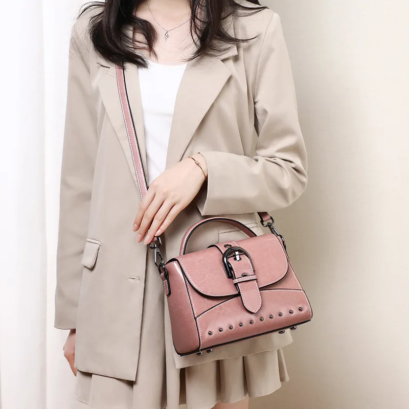 Guangzhou Genuine Leather Female 2020 Rivet Small Fang Slung Wild Single Shoulder Bag
Guangzhou Genuine Leather Female 2020 Rivet Small Fang Slung Wild Single Shoulder Bag
