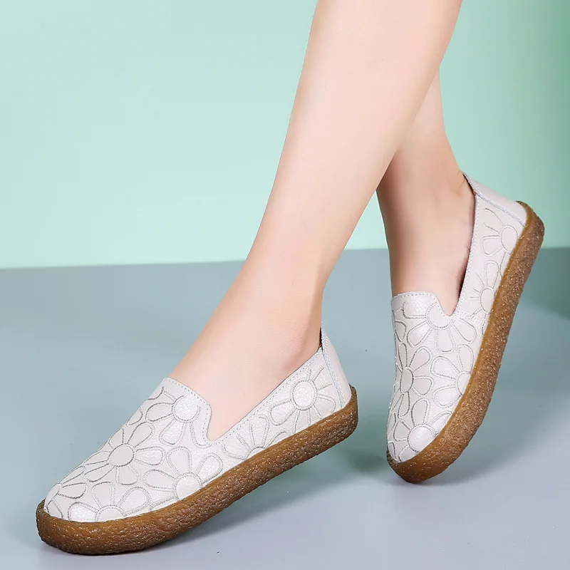Genuine Leather Embroidery Moccosins Women's Spring And Autumn Shoes WOMEN'S Flat Shoes Mom Shoes Loafers Tendon Soft-Sole Shoes 
Genuine Leather Embroidery Moccosins Women's Spring And Autumn Shoes WOMEN'S Flat Shoes Mom Shoes Loafers Tendon Soft-Sole Shoes