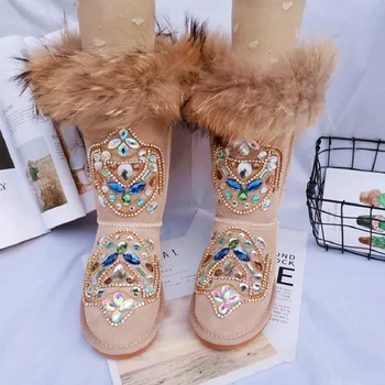 2020 autumn and winter new handmade heavy industry rhinestone totem fur one leather fox fur snow boots large size cotton shoes 
2020 autumn and winter new handmade heavy industry rhinestone totem fur one leather fox fur snow boots large size cotton shoes