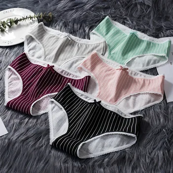 2020 new style Japanese bowknot simple and comfortable striped large size triangle cotton underwear for women
2020 new style Japanese bowknot simple and comfortable striped large size triangle cotton underwear for women