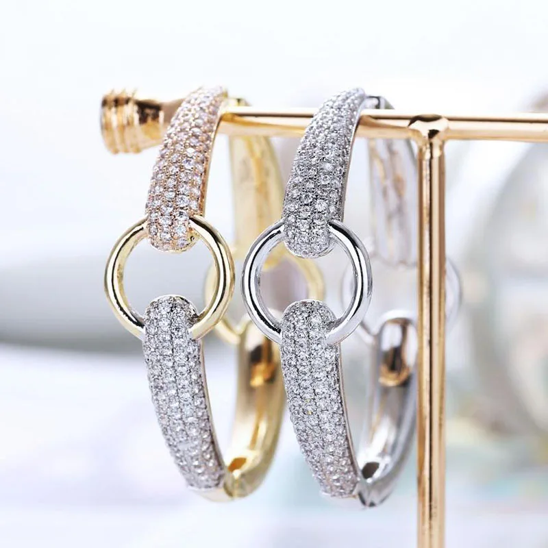 Cubic Zirconia Hoop Earrings For Women Girls Big Earrings Unique Circle Earring 2019 New Brinco Statement Fashion Jewelry E-71
Cubic Zirconia Hoop Earrings For Women Girls Big Earrings Unique Circle Earring 2019 New Brinco Statement Fashion Jewelry E-71