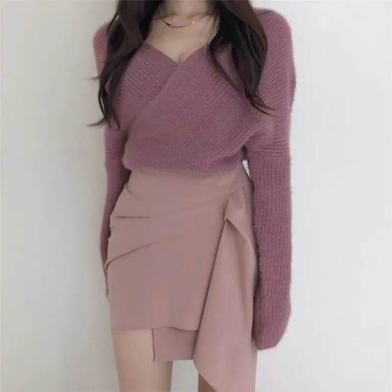 Korean Chic Sexy Cross V-Neck Sweaters Pink Solid Soft Warm Loose Elegant Sweet Knitted Autumn Women Tops Gentle Pullovers Woman
Korean Chic Sexy Cross V-Neck Sweaters Pink Solid Soft Warm Loose Elegant Sweet Knitted Autumn Women Tops Gentle Pullovers Woman