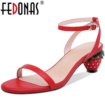 FEDONAS 2020 Women Strawberry Shape Heeled Sandals Basic Party Prom Summer Shoes Woman Sweet Cow Leather Fashion Shoes Woman
FEDONAS 2020 Women Strawberry Shape Heeled Sandals Basic Party Prom Summer Shoes Woman Sweet Cow Leather Fashion Shoes Woman