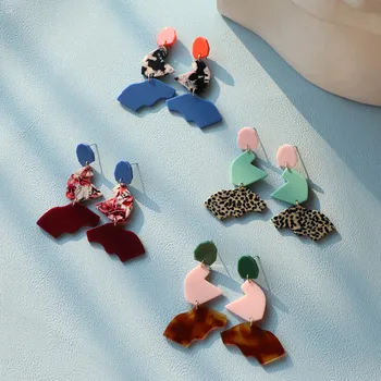 AOMU 1Pair 2020 New Geometric Irregular Colorful Acrylic Long Dangle Drop Earrings for Women Hit Color Earrings Party Jewelry
AOMU 1Pair 2020 New Geometric Irregular Colorful Acrylic Long Dangle Drop Earrings for Women Hit Color Earrings Party Jewelry