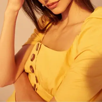 Vintage Solid Square Collar Women Suit Short Puff Sleeve Button Crop Tops High Waist Slim Mini Skirt Summer Two Piece Set
Vintage Solid Square Collar Women Suit Short Puff Sleeve Button Crop Tops High Waist Slim Mini Skirt Summer Two Piece Set