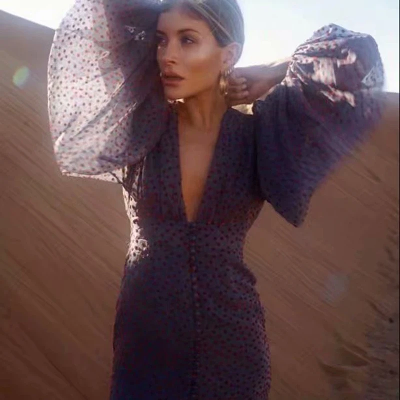 Za 2019 Women Dress Chiffon Deep V-neck Dot Print Sexy Dress Puff Sleeve Sheath Ruffles Party Dresses Female Stylish Vestios
Za 2019 Women Dress Chiffon Deep V-neck Dot Print Sexy Dress Puff Sleeve Sheath Ruffles Party Dresses Female Stylish Vestios