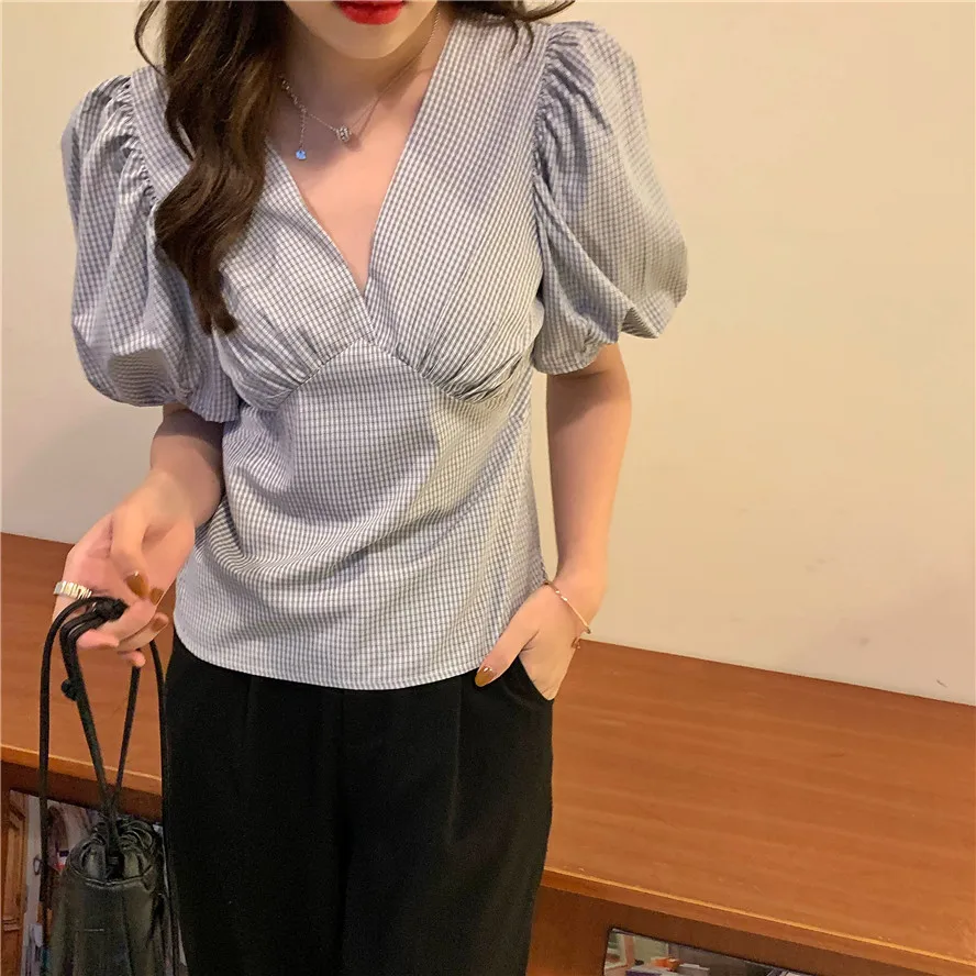 ZOSOL Shirt Women's 2020 Summer Korean-Style Fresh Waisted Short V-neck Bubble Short-Sleeved Plaid Top
ZOSOL Shirt Women's 2020 Summer Korean-Style Fresh Waisted Short V-neck Bubble Short-Sleeved Plaid Top