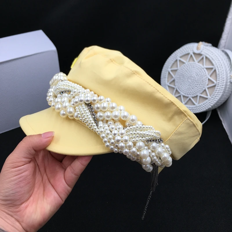 Early autumn new French small wind socialite han edition joker pearl cotton navy female cap octagonal cap
Early autumn new French small wind socialite han edition joker pearl cotton navy female cap octagonal cap