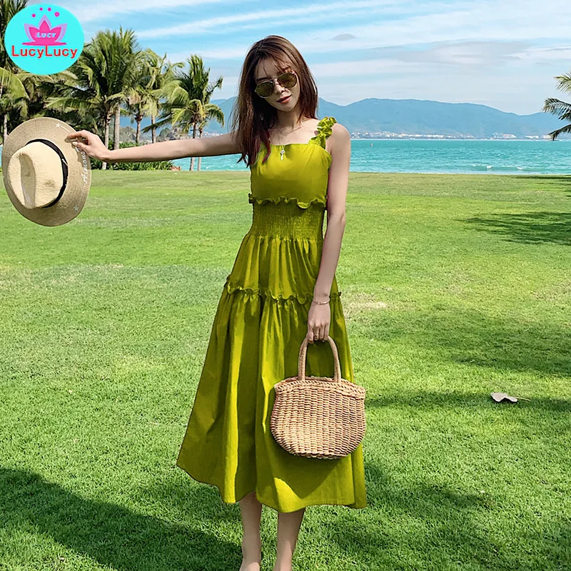 2019 Korean version of the straps leaking shoulders backless green long section waist strap dress
2019 Korean version of the straps leaking shoulders backless green long section waist strap dress
