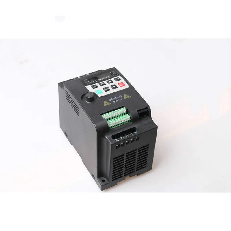 Mini VFD 0.75KW Single Phase 220V 3 380V Input Three Output Frequency Inverter Converter 1HP VSD
Mini VFD 0.75KW Single Phase 220V 3 380V Input Three Output Frequency Inverter Converter 1HP VSD