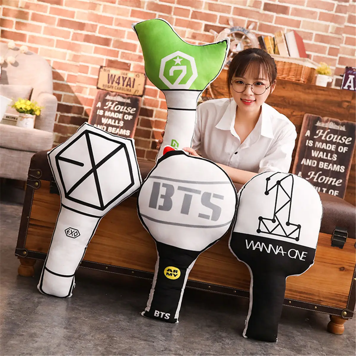 INS Anime Peripheral Second Element BTS Bulletproof Boys Glow Stick niao deng Ally Lantern Stick Pillow
INS Anime Peripheral Second Element BTS Bulletproof Boys Glow Stick niao deng Ally Lantern Stick Pillow
