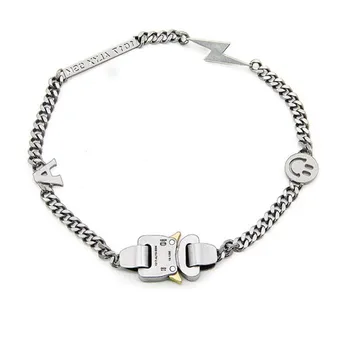 2019 ALYX Hero Chain Lightning Hook Necklace ALYX Street Best Quality HIP-HOP Accessories Smiley Pearl Necklace
2019 ALYX Hero Chain Lightning Hook Necklace ALYX Street Best Quality HIP-HOP Accessories Smiley Pearl Necklace