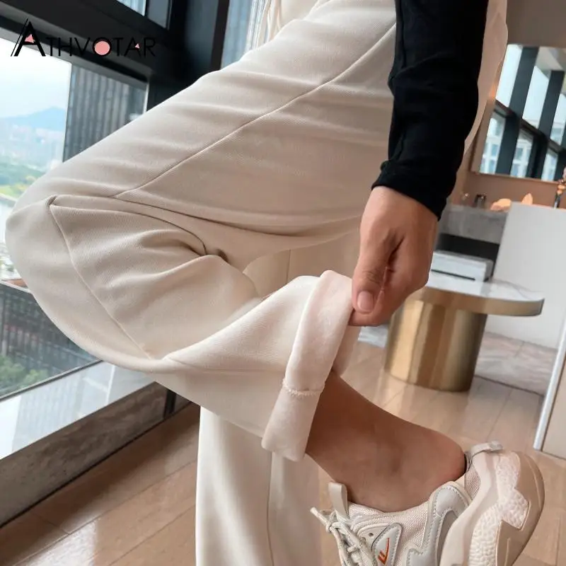 ATHVOTAR Winter Warm Leggings Women Velvet Thick High Waist Leggings Thermal Elasticity Loose Leggings Women
ATHVOTAR Winter Warm Leggings Women Velvet Thick High Waist Leggings Thermal Elasticity Loose Leggings Women