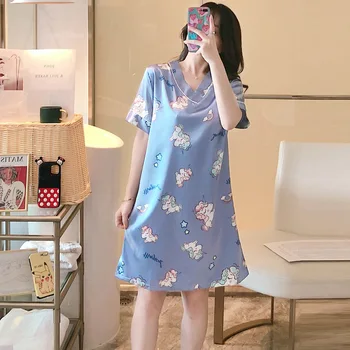 Printing Night Sleep Simulation Silk Nightdress Female Short-sleeved V-neck Summer Ice Silk Home Service Chemise De Nuit Femme
Printing Night Sleep Simulation Silk Nightdress Female Short-sleeved V-neck Summer Ice Silk Home Service Chemise De Nuit Femme