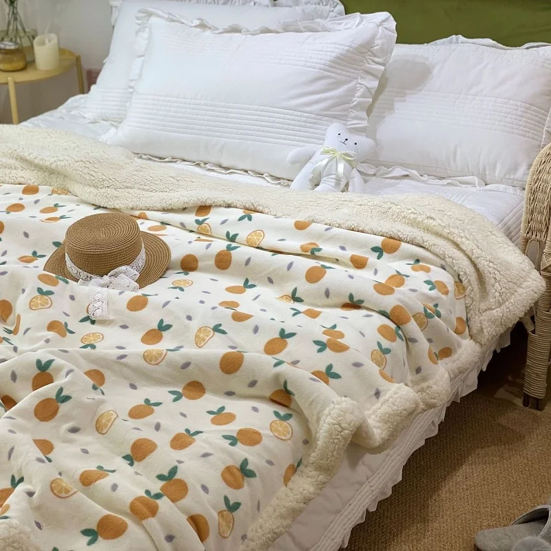 Autumn and winter thick warm double lamb wool multifunctional lazy nap sofa blanket blanket
Autumn and winter thick warm double lamb wool multifunctional lazy nap sofa blanket blanket