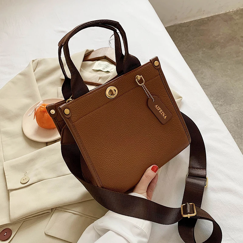 с доставкой Matte Leather Crossbody Bag Small Handle PU Leather Crossbody Bag 2020 Shoulder Handbags And Handbags Women Tote Bag
с доставкой Matte Leather Crossbody Bag Small Handle PU Leather Crossbody Bag 2020 Shoulder Handbags And Handbags Women Tote Bag