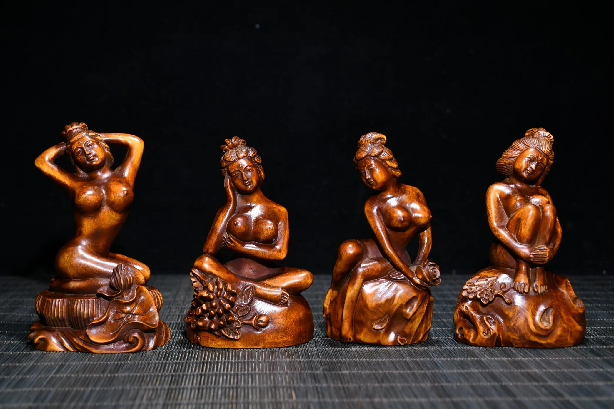 4"Tibet Temple Collection Old Boxwood maid Four Beauties Woman Office Ornaments Town House Exorcism
4"Tibet Temple Collection Old Boxwood maid Four Beauties Woman Office Ornaments Town House Exorcism