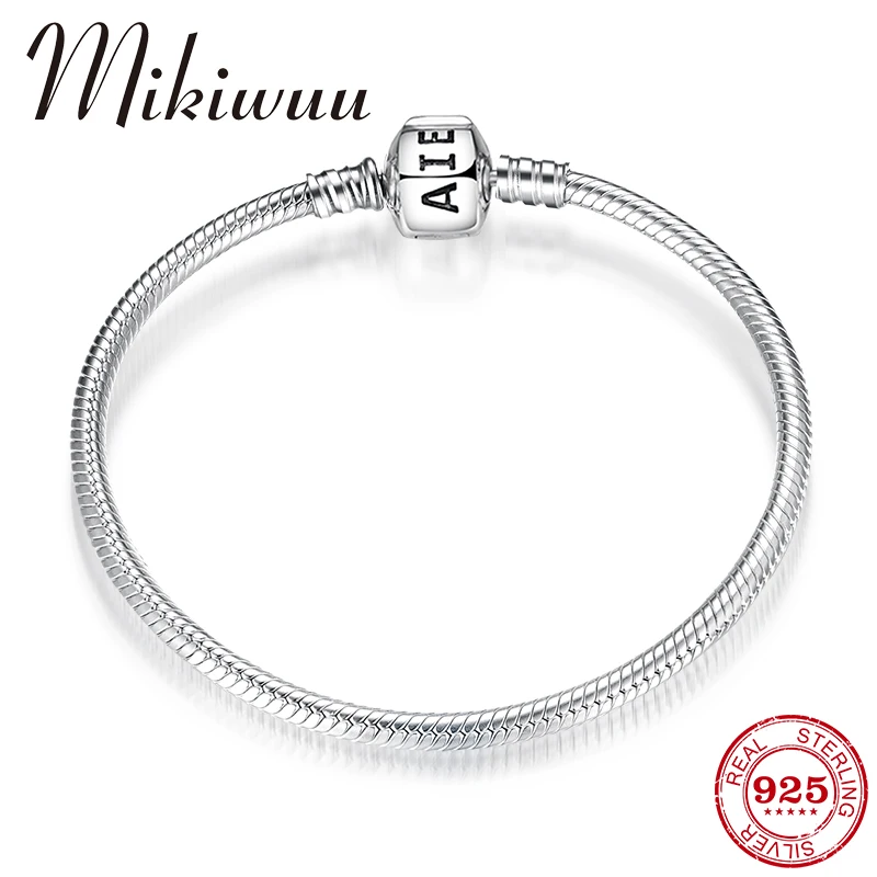 Authentic 100% 925 Sterling Silver Letter Bead Lock Snake Chain Bracelets Original Charm Bracelet Bangle For Women Fine Jewelry
Authentic 100% 925 Sterling Silver Letter Bead Lock Snake Chain Bracelets Original Charm Bracelet Bangle For Women Fine Jewelry