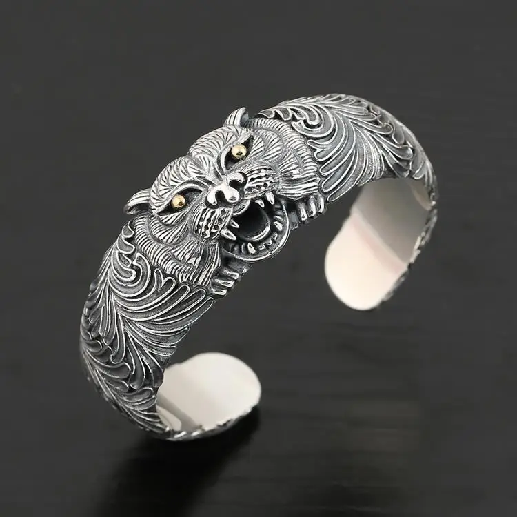 charming S925 Sterling Silver Bracelets classic fashion domineering men's carved tiger head Bracelet
charming S925 Sterling Silver Bracelets classic fashion domineering men's carved tiger head Bracelet