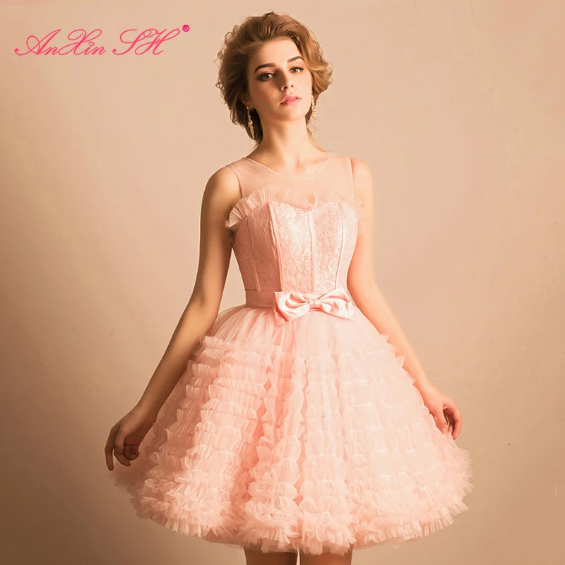 AnXin SH Pink Lace Sexy backless Bride bow evening Dresses short perspective Princess evening Dresses ruffles fringed dress
AnXin SH Pink Lace Sexy backless Bride bow evening Dresses short perspective Princess evening Dresses ruffles fringed dress