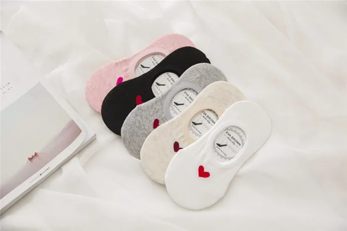 Summer thin version of harajuku cotton low top boat socks female socks pure color love shallow mouth sports student socks
Summer thin version of harajuku cotton low top boat socks female socks pure color love shallow mouth sports student socks