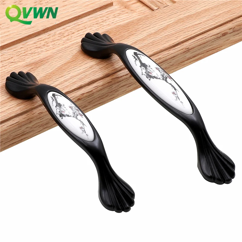 QVWN Black/White Door Handles Country Style Ceramic Drawer Pulls Knob Dresser Kitchen Cabinet Handles And Knobs Furniture
QVWN Black/White Door Handles Country Style Ceramic Drawer Pulls Knob Dresser Kitchen Cabinet Handles And Knobs Furniture