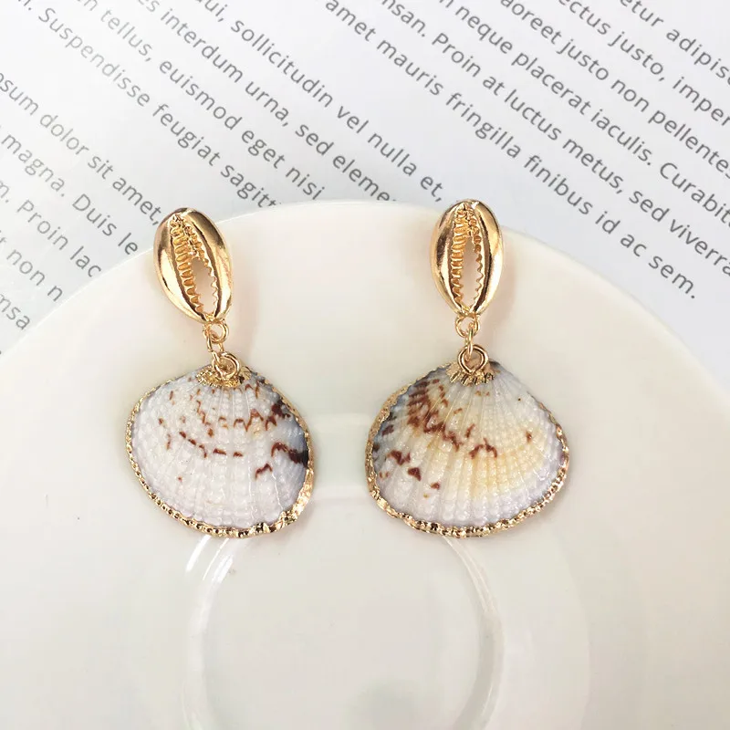 New Style Conch Shells Multistory Necklace Women's Europe And America Bohemian Marine Organism Sweater Chain Pendant
New Style Conch Shells Multistory Necklace Women's Europe And America Bohemian Marine Organism Sweater Chain Pendant