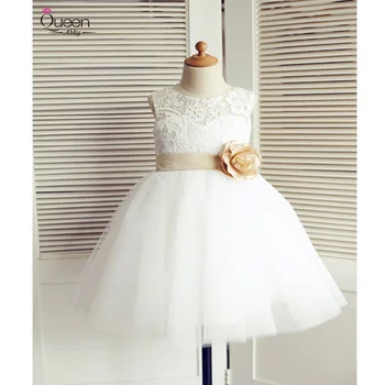 Ball Gown New Flower Girl Dress 2020 Lovely Lace Tulle Girl Dress with 3D Flower and Big Bow Sleeveless Dress for Wedding Party
Ball Gown New Flower Girl Dress 2020 Lovely Lace Tulle Girl Dress with 3D Flower and Big Bow Sleeveless Dress for Wedding Party