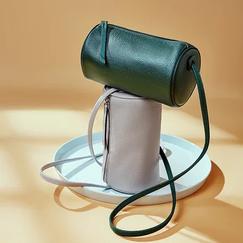 2020 new small round bag Boston bag handbag messenger bag shoulder bag messenger small bag female bag
2020 new small round bag Boston bag handbag messenger bag shoulder bag messenger small bag female bag