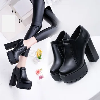 2020 Women Platform Pumps Thick Bootom Square Heel Soft Leather Office Lady Work Shoes for Female Round toe Spring/Autumn Black 
2020 Women Platform Pumps Thick Bootom Square Heel Soft Leather Office Lady Work Shoes for Female Round toe Spring/Autumn Black