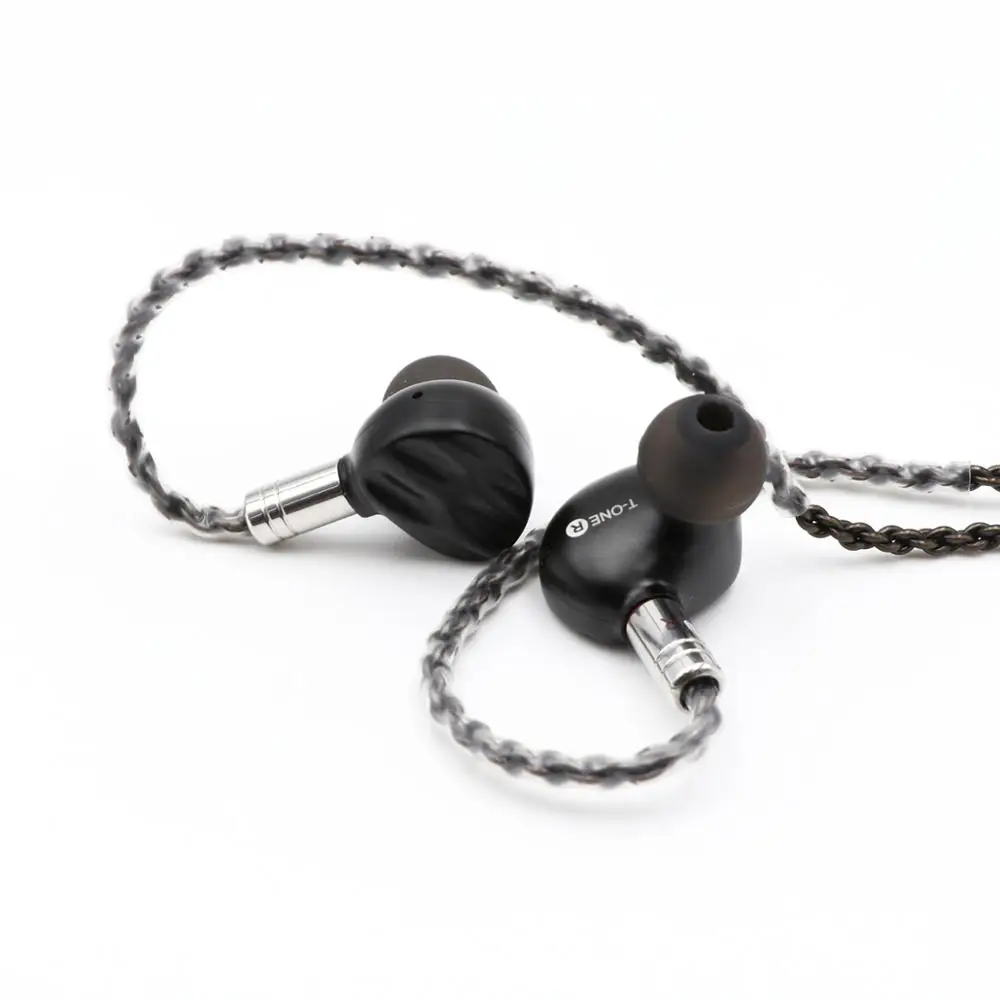 

WG T-one Dynamic Drivers Earphone with Patented Telsa Magnetic Group, 8 Core OFC Silver-plated Cable