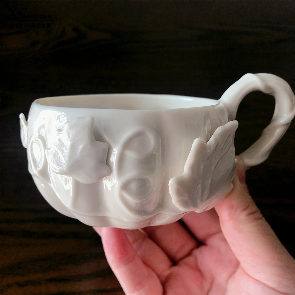 White Relief Coffee Mugs Coffee Cups Ceramic Cups Creative Pumpkin Shaped Mug for Tea Creative Gifts for Lovers Friends Family
White Relief Coffee Mugs Coffee Cups Ceramic Cups Creative Pumpkin Shaped Mug for Tea Creative Gifts for Lovers Friends Family