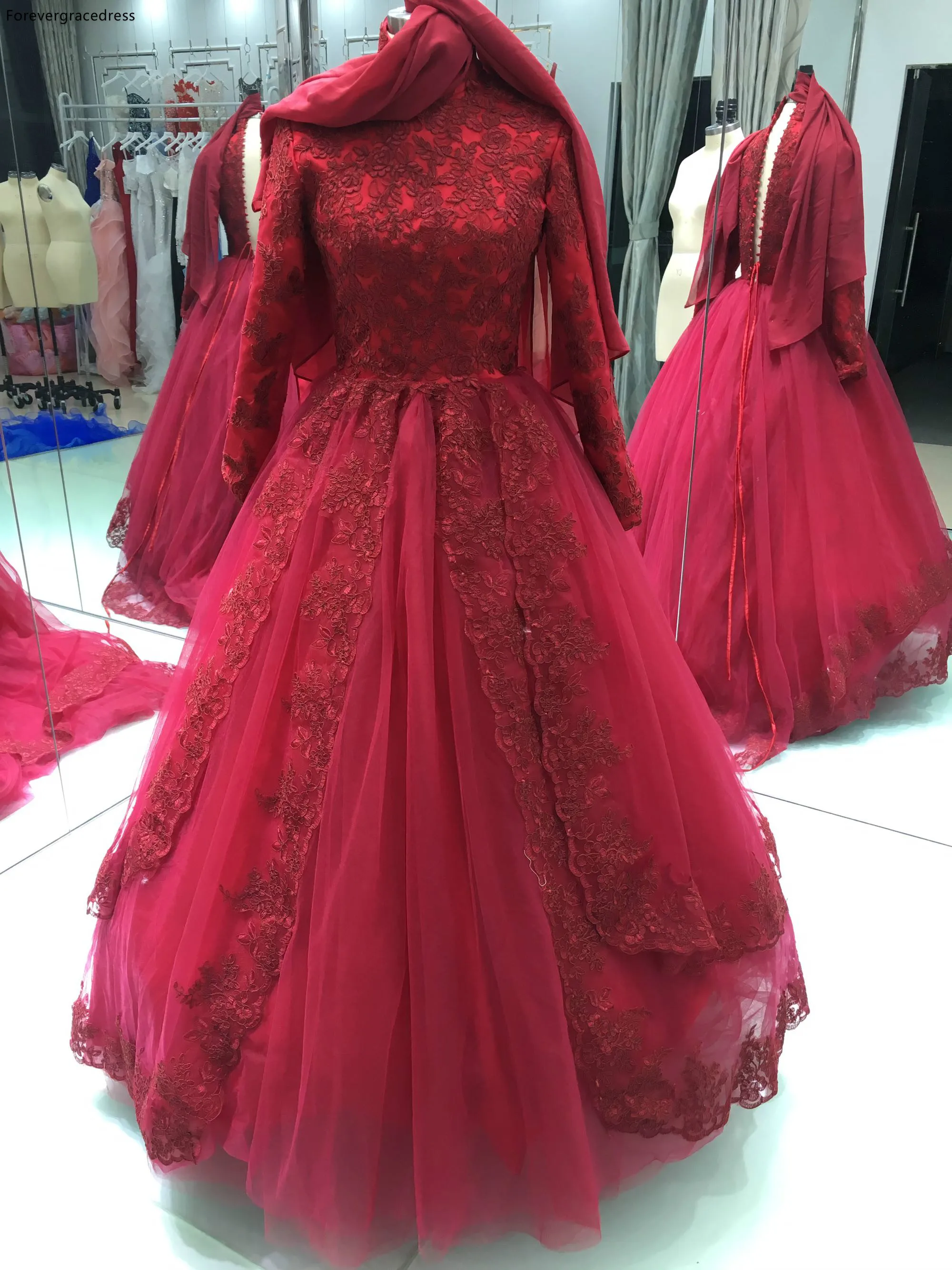 Red Ball Gown Islamic Muslim Ball Gown Kaftan Wedding Dress High Neck Long Sleeves Vintage Bridal Gown
Red Ball Gown Islamic Muslim Ball Gown Kaftan Wedding Dress High Neck Long Sleeves Vintage Bridal Gown