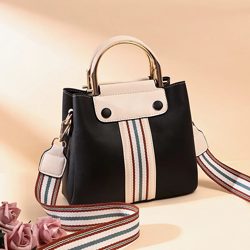 New Style Western Style Wide-Strap Multilayer Contrast Color Weaving Shoulder Bag WOMEN'S Handbag Bucket Bag
New Style Western Style Wide-Strap Multilayer Contrast Color Weaving Shoulder Bag WOMEN'S Handbag Bucket Bag