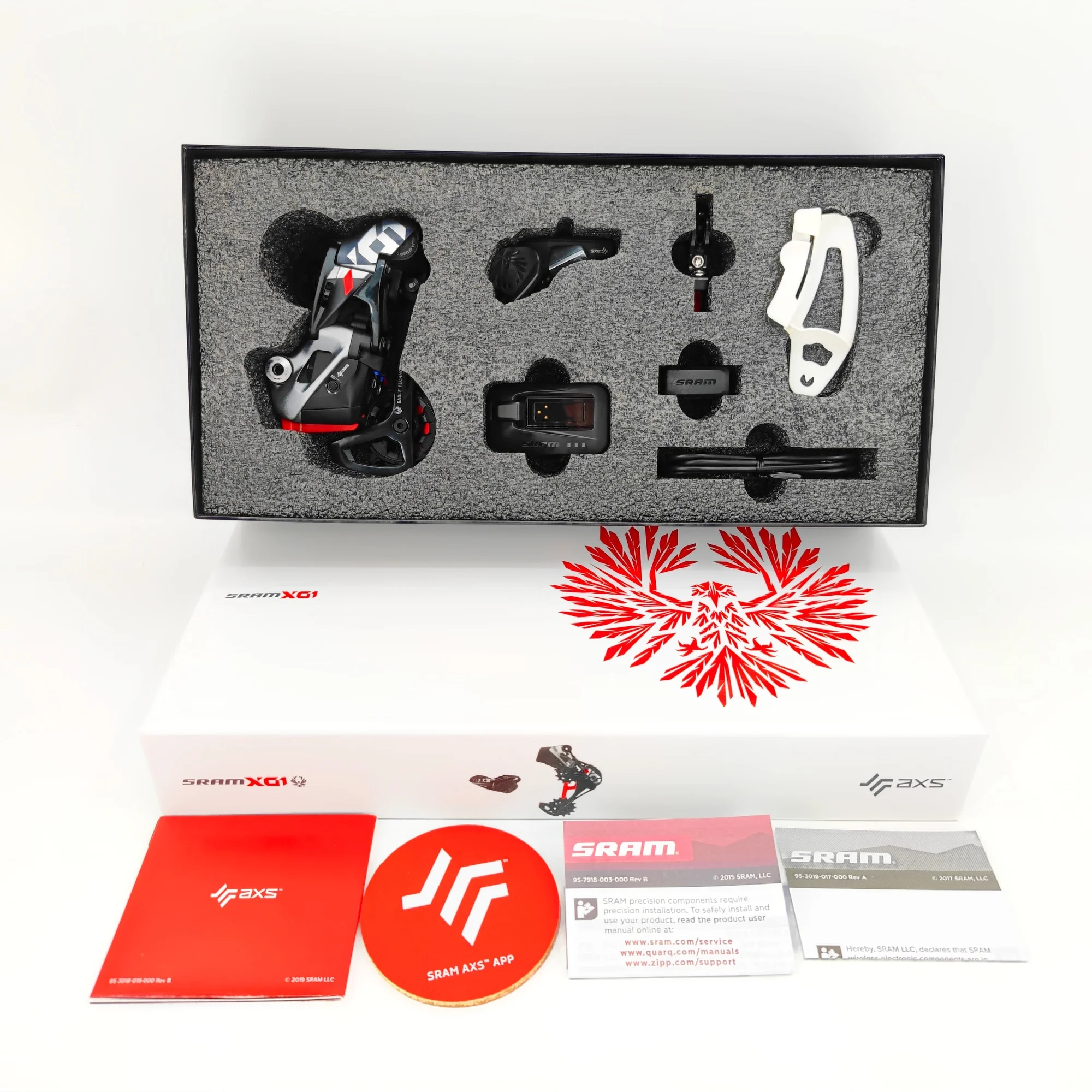 Desviador trasero SRAM X01 XO1 EAGLE AXS 12S + palanca de cambios, piezas electrónicas, grupo de bicicleta, 2021
Desviador trasero SRAM X01 XO1 EAGLE AXS 12S + palanca de cambios, piezas electrónicas, grupo de bicicleta, 2021