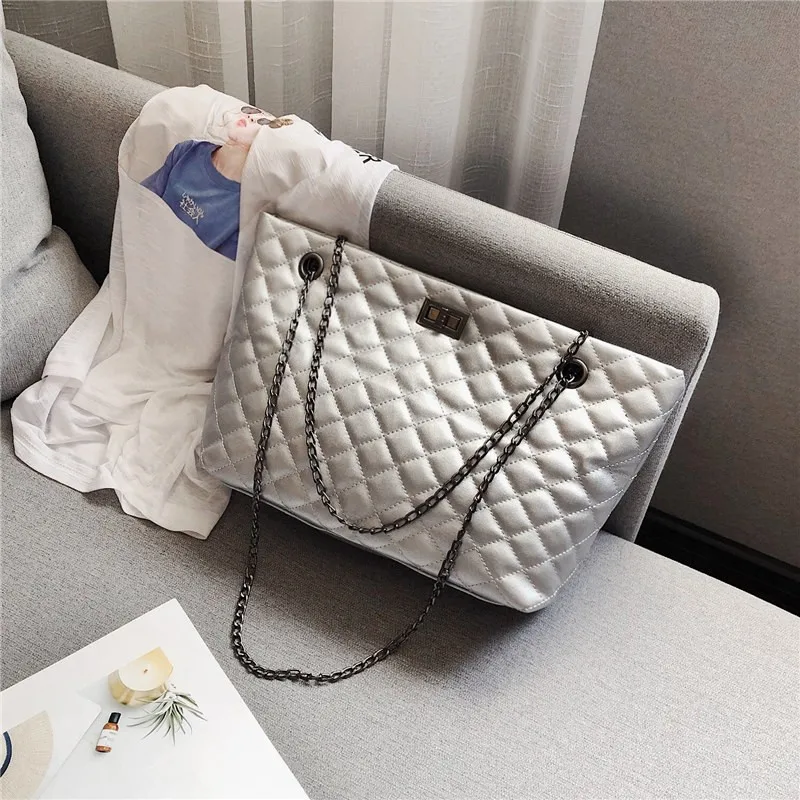 New Style PU Leather WOMEN'S Shoulder Bag Korean-style Chain Bag Large Capacity suo kou bao
New Style PU Leather WOMEN'S Shoulder Bag Korean-style Chain Bag Large Capacity suo kou bao