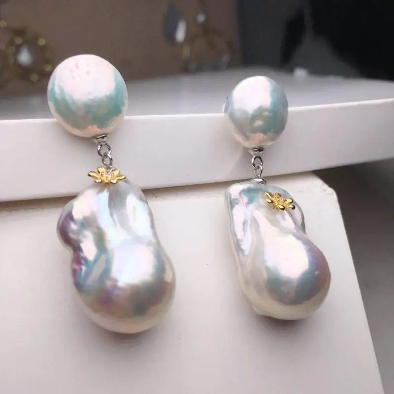 3A Irregular high quality big size 15mm-16mm Rainbow colors baroque freshwater pearl
3A Irregular high quality big size 15mm-16mm Rainbow colors baroque freshwater pearl