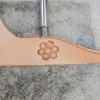 Advanced steel Six-sided geometric pattern Hand-work unique design leather working tools carving punches stamp craft
Advanced steel Six-sided geometric pattern Hand-work unique design leather working tools carving punches stamp craft