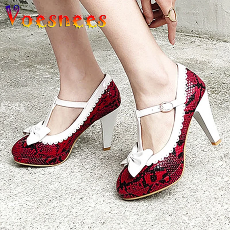 T-belt Snake Pattern Women's Pumps 2021 New Sweet Butterfly-knot Peep Toe High Heels Button Round Toe Thick Heel Women Shoes
T-belt Snake Pattern Women's Pumps 2021 New Sweet Butterfly-knot Peep Toe High Heels Button Round Toe Thick Heel Women Shoes