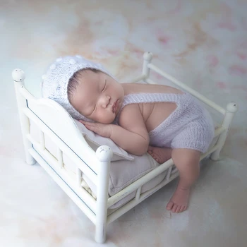 Ivory Baby Iron Bed Photo Props Infant Metal Infant Photo Shoot Newborn photography Props Bed
Ivory Baby Iron Bed Photo Props Infant Metal Infant Photo Shoot Newborn photography Props Bed