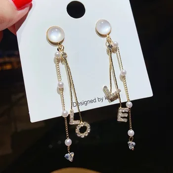 Lettered Earrings Women's Elegant Online Celebrity Ear Stud South Korea Cool Diamond Set Retro Earrings Tassels Versatile Long E
Lettered Earrings Women's Elegant Online Celebrity Ear Stud South Korea Cool Diamond Set Retro Earrings Tassels Versatile Long E