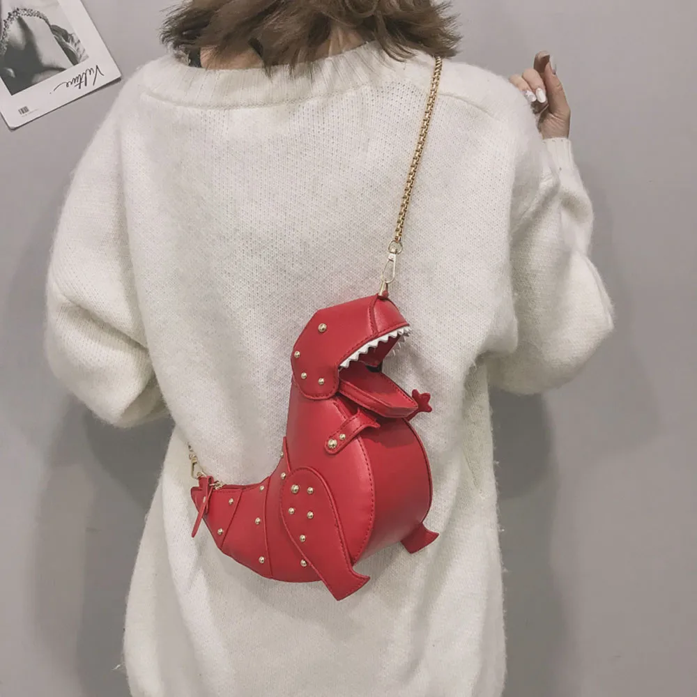 Женская кожаная сумка мессенджер с заклепками и цепочкой в стиле динозавра|Сумки