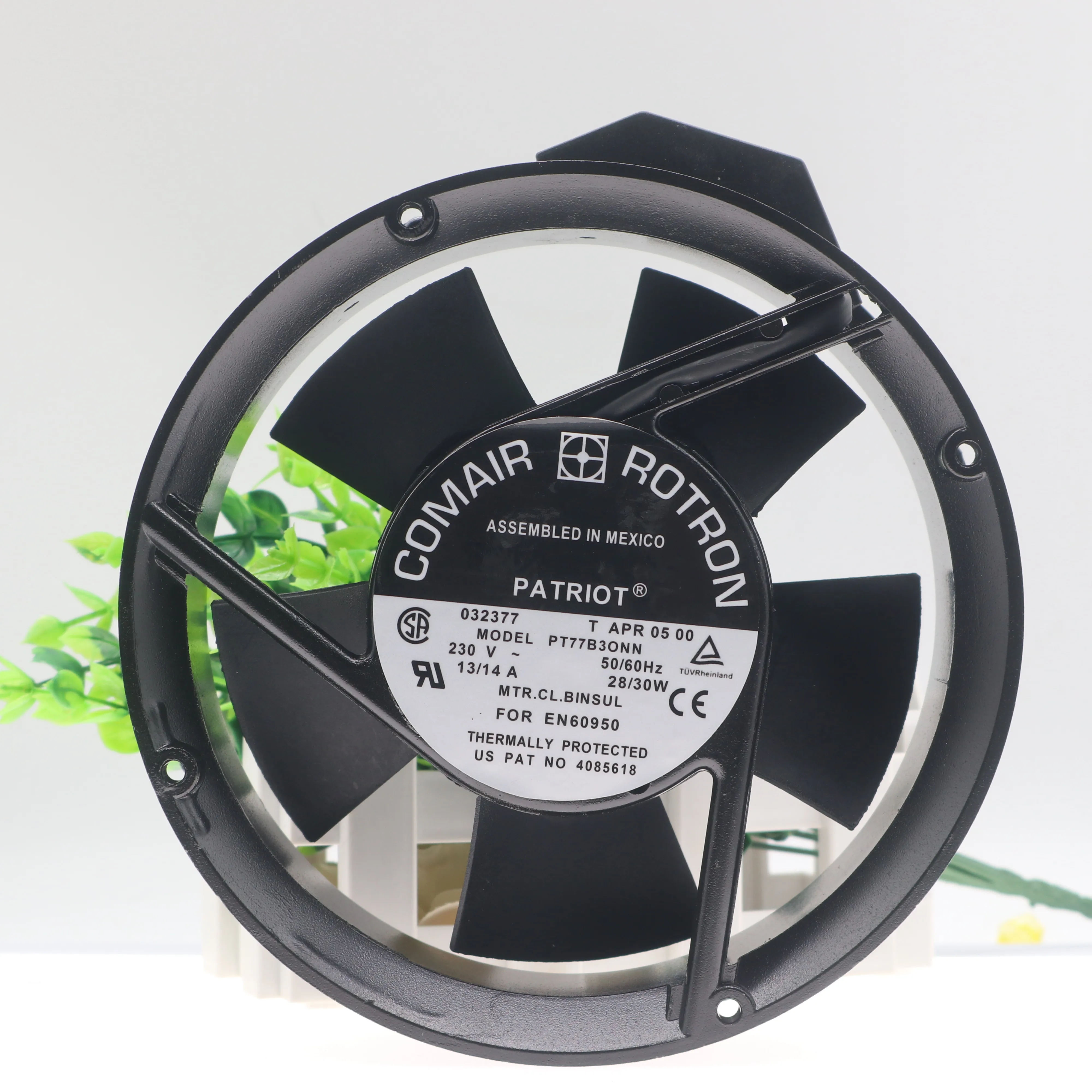 Оригинальный аутентичный Американский COMAIR ROTRON 230 В 26/30 Вт PT77B3QNN полный круг 
Оригинальный аутентичный Американский COMAIR ROTRON 230 В 26/30 Вт PT77B3QNN полный круг