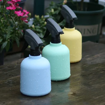 1 Pc Spray Bottle Refillable Compact Empty Bottle for Hair Cut Watering Make Up
1 Pc Spray Bottle Refillable Compact Empty Bottle for Hair Cut Watering Make Up