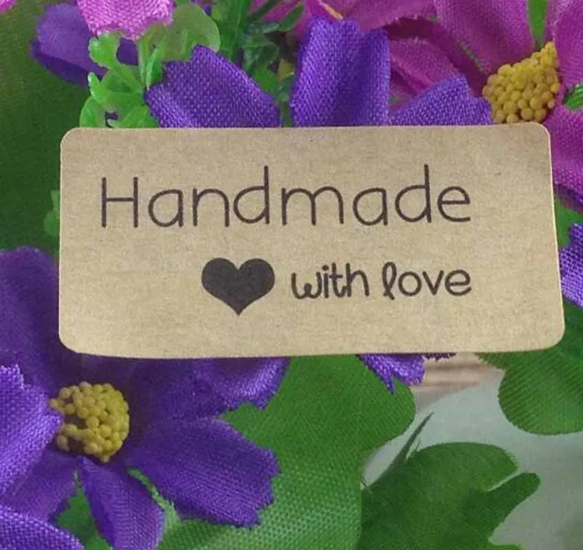 Wholesale 2*4cm Vintage romatic Handmade with love Kraft Paper Sticker label stock/DIY multifunctional Gift seal label
Wholesale 2*4cm Vintage romatic Handmade with love Kraft Paper Sticker label stock/DIY multifunctional Gift seal label