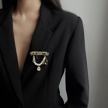 Ins Luxury Vintage Alloy Brooch Pin Women Personality Blazer Jacket Accessories Jewelry Brooches Elegant Pearl French Style
Ins Luxury Vintage Alloy Brooch Pin Women Personality Blazer Jacket Accessories Jewelry Brooches Elegant Pearl French Style