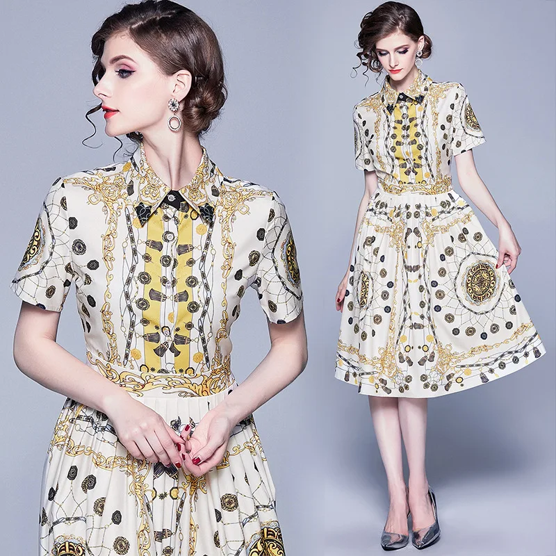 Europe And America New Style Waist Hugging Pleated Debutante Medium-length Dress Retro Floral Printed Dress
Europe And America New Style Waist Hugging Pleated Debutante Medium-length Dress Retro Floral Printed Dress